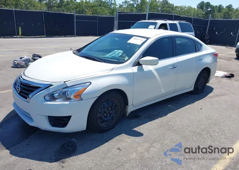 2015 Nissan Altima 2.5 S z USA, uszkodzony, nr VIN 1N4AL3AP3FC100860